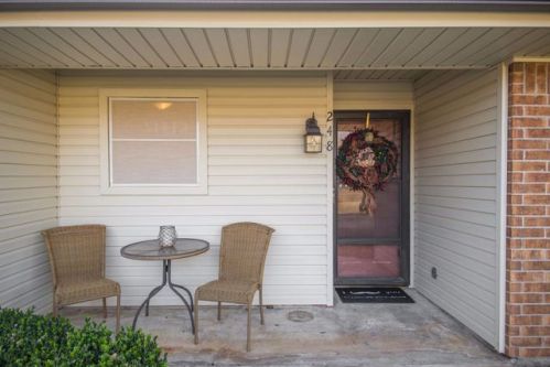 248 Bluebonnet Dr, Burleson, TX 76028-2108
