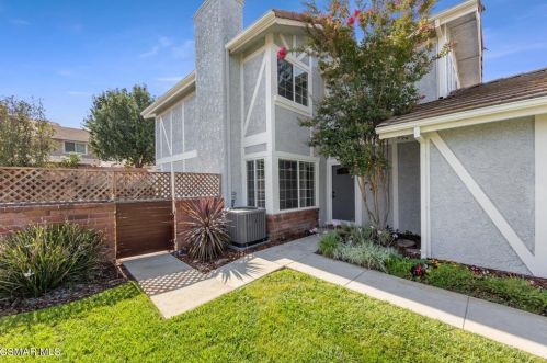 840 Beachnut Ave, Simi Valley CA  93065-5278 exterior