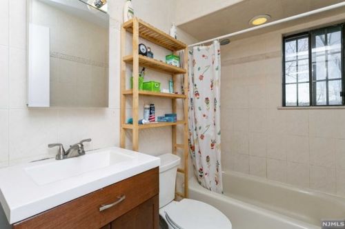 8993 Teaneck Rd, Ridgefield Park NJ  07660-1127 exterior