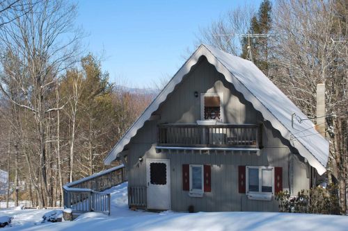 10 Franconia Dr, New Durham, NH 03855-6135