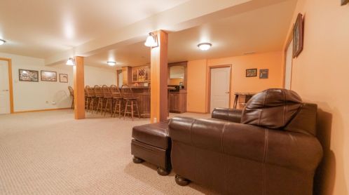 9156 Maple Dr, Dyer IN  46373-9149 exterior