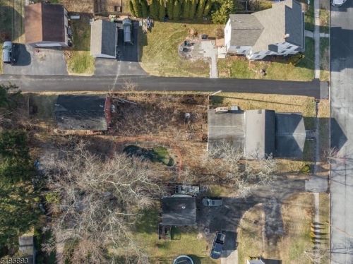 322 4th St, Belvidere, NJ 07823-1809