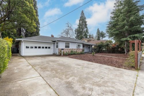 3444 Montgomery Dr, Santa Rosa, CA 95405-5142