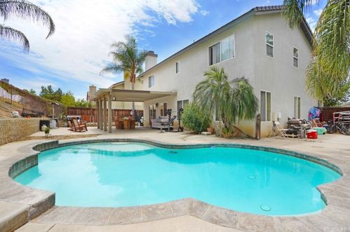 31642 Canyon Estates Dr, Lake Elsinore, CA 92532-0404