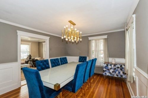 18 Hillside Ave, Muttontown NY  11545-1916 exterior