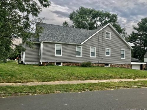 99 Roxbury Rd, New Britain, CT 06053-3219