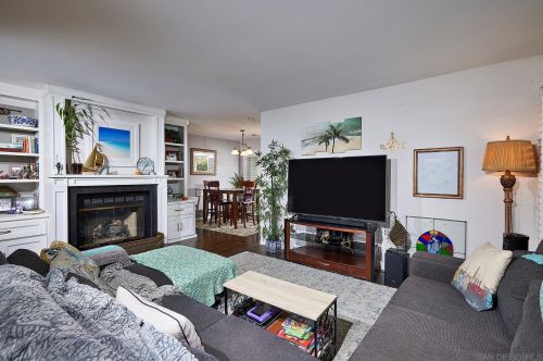 10976 Glencreek Cir, San Diego CA 92131-2627 exterior