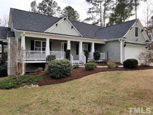 26 Coconut Cir, Smithfield, NC 27577-8797