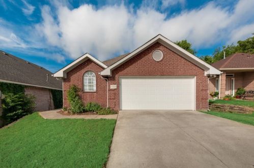 1709 Park Heights Cir, Carrollton, TX 75006-3944
