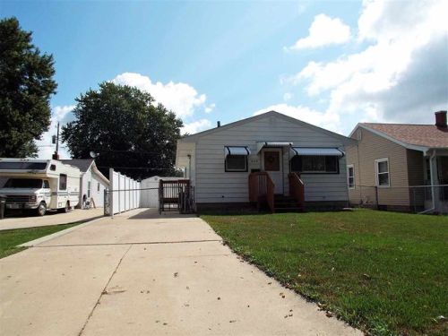 627 Kirkwood Ave, Waterloo, IA 50701-5847