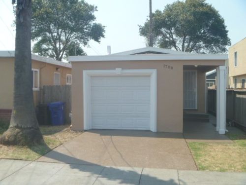 1708 Chanslor Ave, Richmond, CA 94801-3644