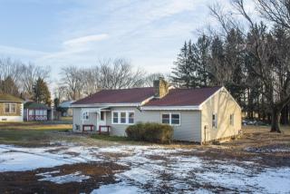 106 Washington Crossing Pe Rd, Pennington NJ  08534-2508 exterior