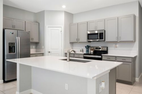 876 Bent Creek Dr, Fort Pierce, FL 34947-1326