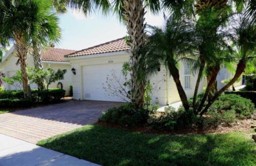 8134 Montserrat Pl, West Palm Beach, FL 33414-3448