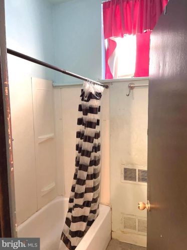 941 Mckean St, Philadelphia PA 19145-3034 exterior