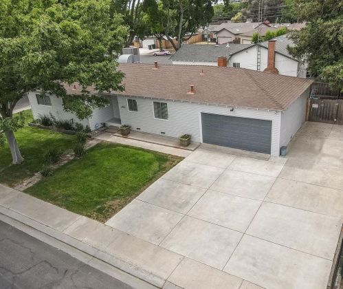1640 Gulfstream Dr, Modesto CA  95350-2701 exterior