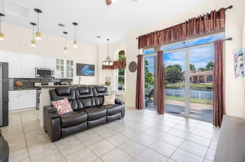 13119 29 St, Hollywood FL  33027-3837 exterior