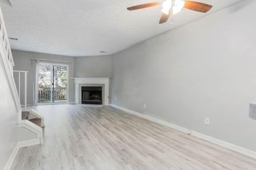 499 Prince Of Wales, Stone Mountain, GA 30083-6127