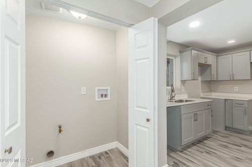 3907 Montecito St, Tucson AZ 85711-4817 exterior