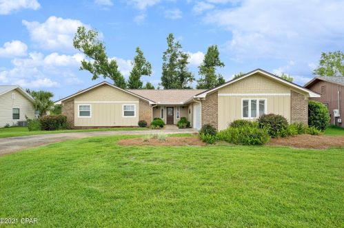 136 Derby Woods Dr, Lynn Haven FL  32444-3316 exterior