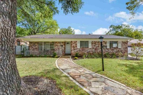 2230 Hanover Dr, Waco, TX 76710-2660