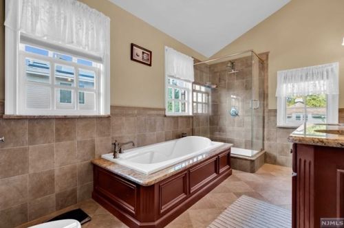 243 Morningside Ave, Cliffside Park NJ  07010-1406 exterior