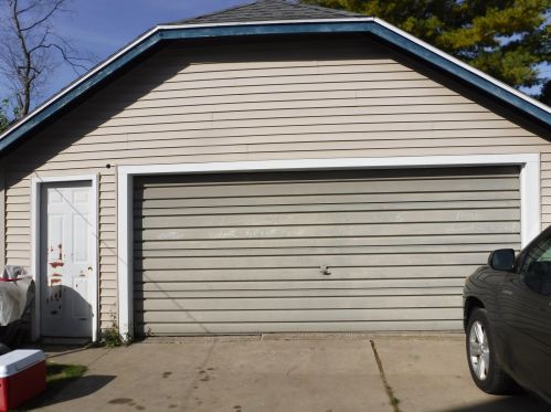 1124 16th St, Manitowoc, WI 54220-2607