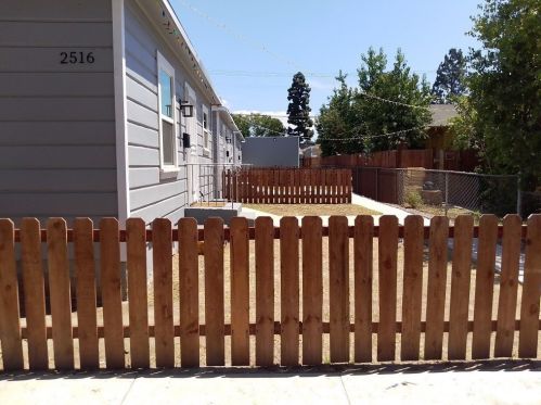 2516 15th St, Long Beach, CA 90804-1431