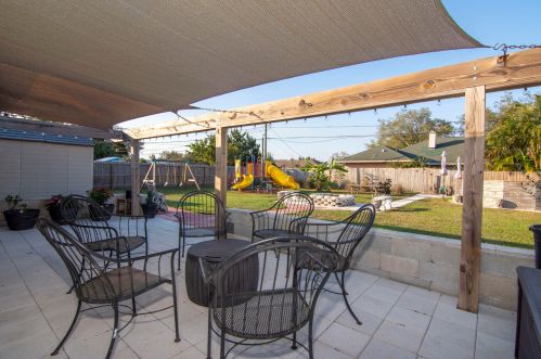 690 24th St, Vero Beach, FL 32962-8125