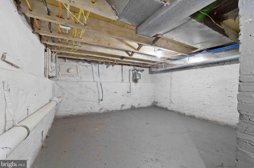 630 24th St, Camden NJ  08105-3806 exterior