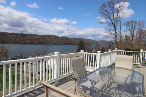 46 Mountain View Dr, Brookfield Center, CT 06804-1416