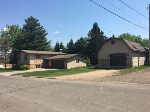 635 8 St, Chisholm MN  55719-1451 exterior
