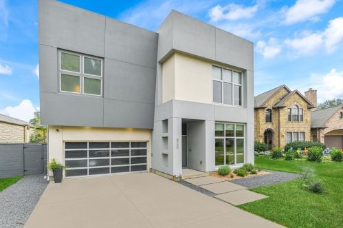 4709 Sunburst Ct, Bellaire, TX 77401-2322