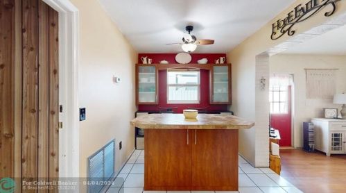 9015 10 St, Hollywood FL 33025-4520 exterior