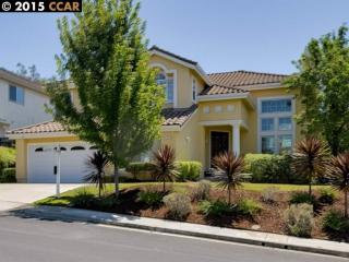 676 Dunhill Dr, Danville, CA 94506-1352