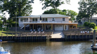 2235 Cedar Ln, East Marion, NY 11939-1288