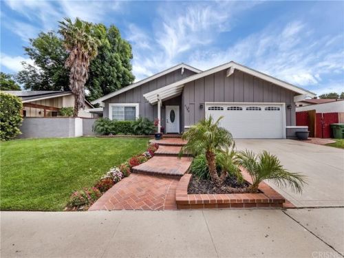 3180 Hilldale Ave, Simi Valley CA  93063-2640 exterior