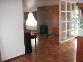 1878 Leimert Blvd, Oakland, CA 94602-1932