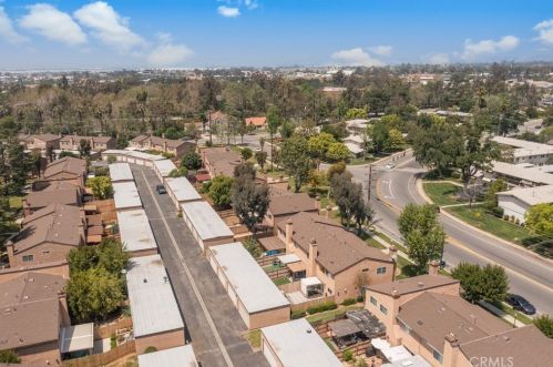 71 Center St, Redlands CA  92373-8174 exterior