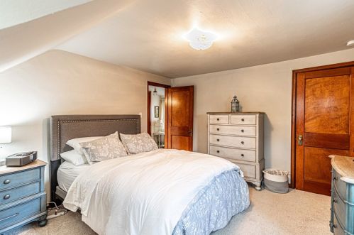 453 Riverview Dr, New Kensington PA  15068-5936 exterior