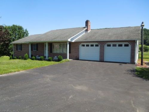 35716 Route 35, Cocolamus, PA 17014