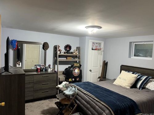 21 Grandview Dr, Mahopac NY  10541-4114 exterior