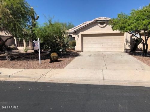 742 Orange Dr, Gilbert, AZ 85233-8414