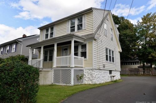 132 Fern St, Waterbury, CT 06704-2500