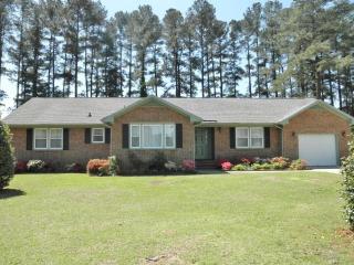 5709 Dobson Dr, Fayetteville, NC 28311-3452
