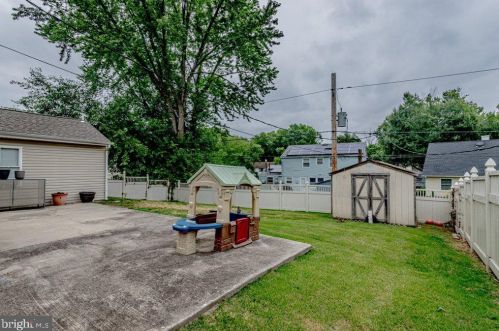 56 Mandolin Ln, Willingboro NJ  08046-2808 exterior