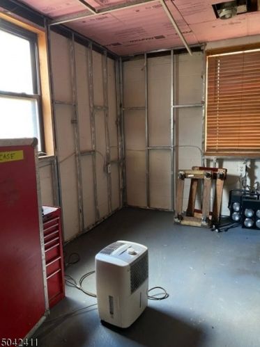 88 Roosevelt Blvd, Oakland NJ  07436-2018 exterior