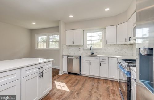 2423 Branch Pike, Riverton NJ  08077-4262 exterior