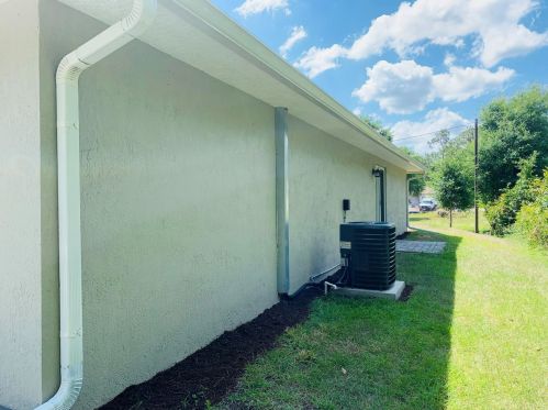 6185 6 Pl, Vero Beach FL  32968-4165 exterior