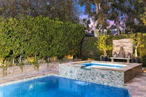 2050 Shipway Ln, Newport Beach CA  92660-4336 exterior